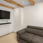 Cozy In With Wifi Apartamento *